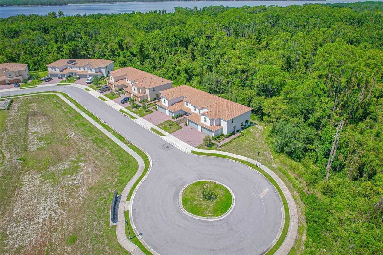 695 Bay Leaf Dr - Photo 6 of 26