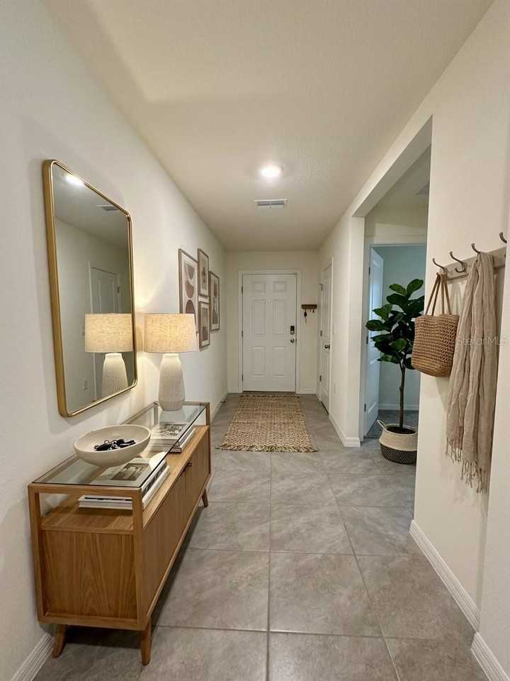 13102 Sw 31st Avenue Rd - Photo 3 of 21