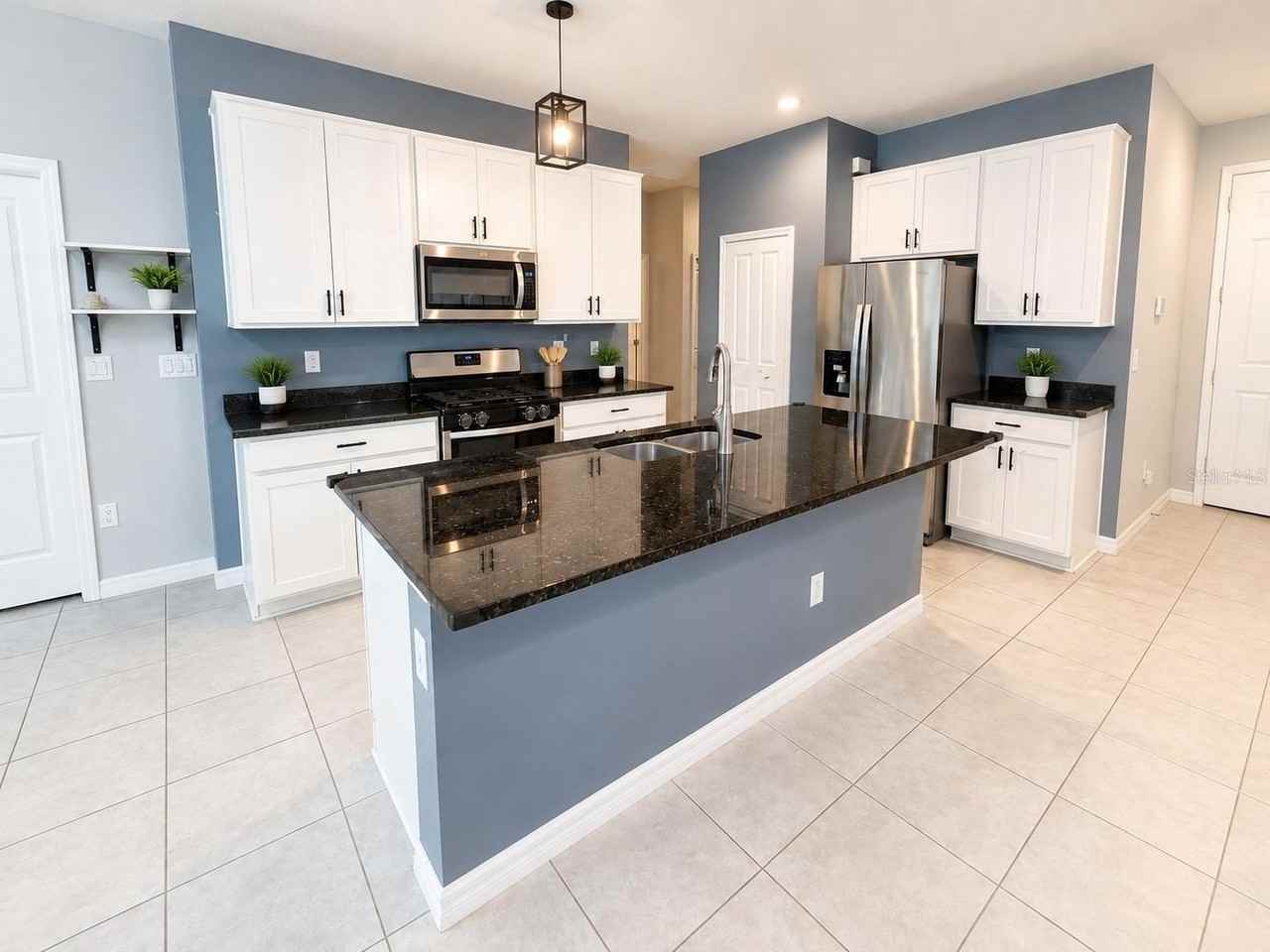 10017 Colorado Pl - Photo 4 of 15