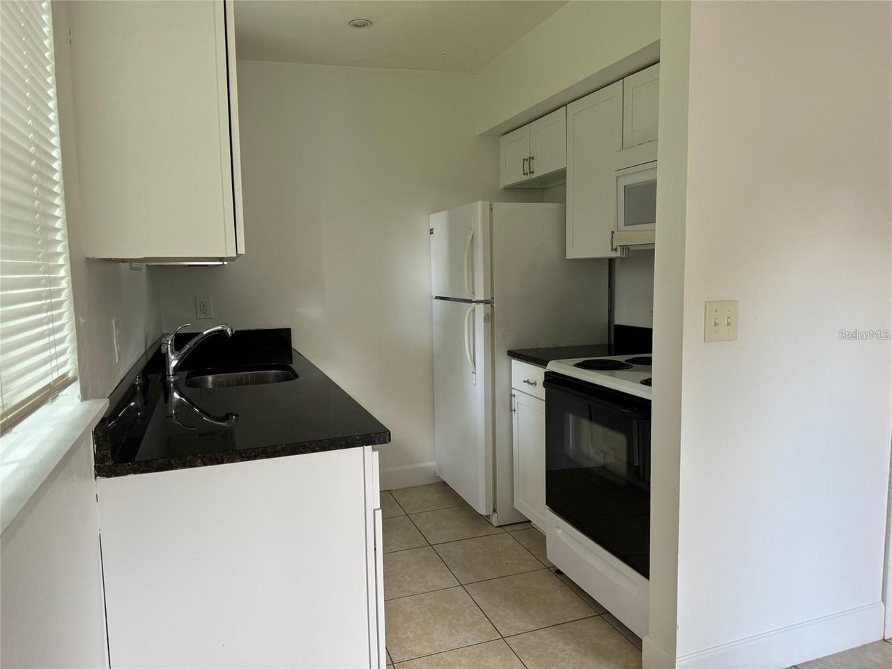2416 Mayer St #6 - Photo 3 of 6