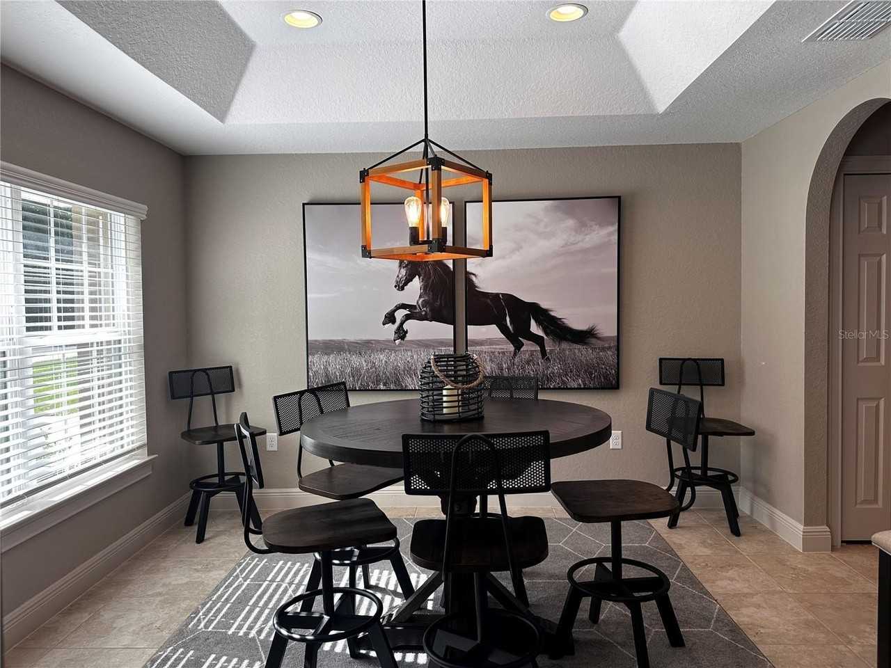 5990 Nw 60th Ter - Photo 5 of 27
