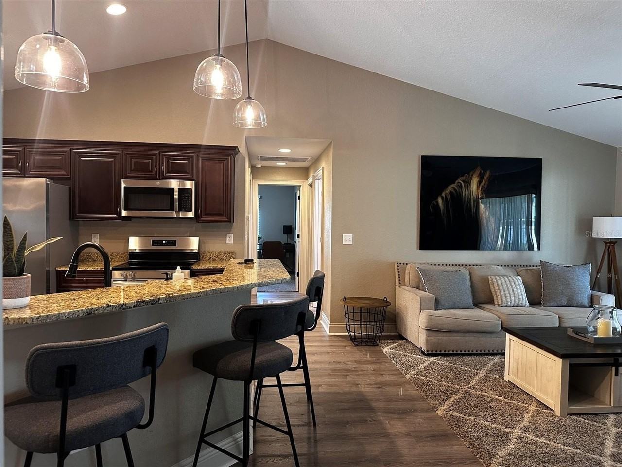 5990 Nw 60th Ter - Photo 7 of 27