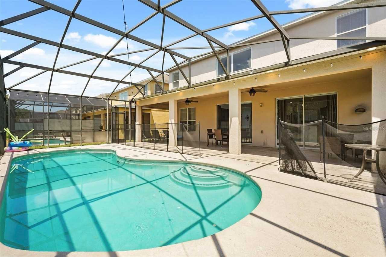 1265 Seasons Blvd - Photo 6 of 46