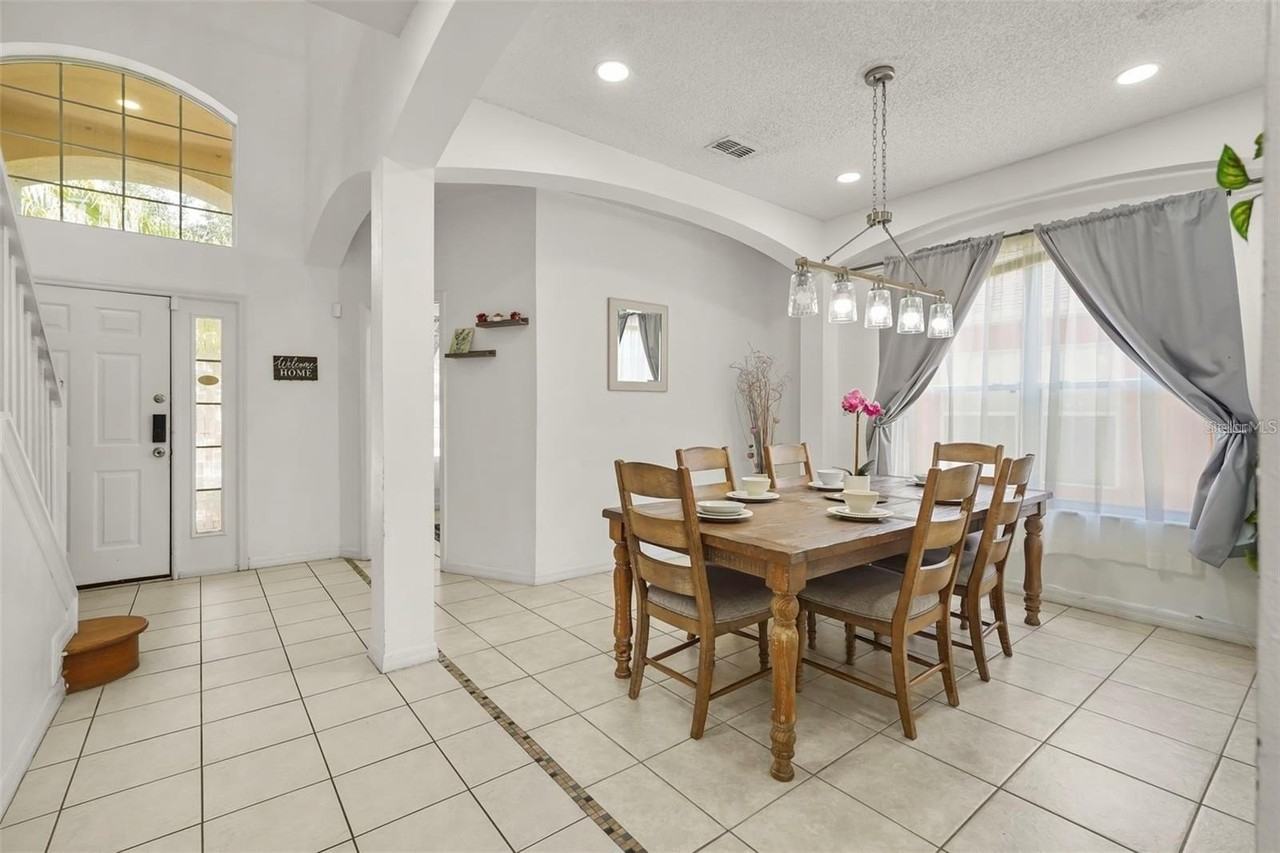 1265 Seasons Blvd - Photo 7 of 46