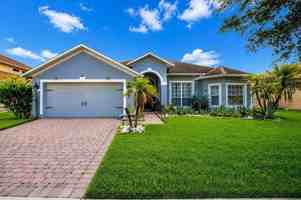 featured image of 2711 Patrician Cir