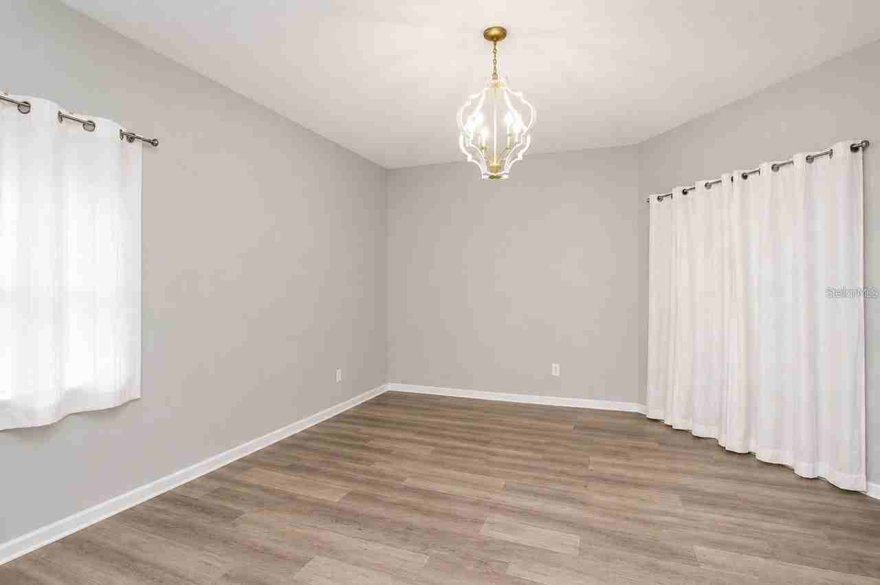 2711 Patrician Cir - Photo 3 of 15