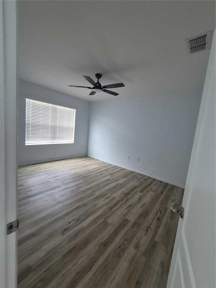 492 Honey Bell Rd - Photo 7 of 10