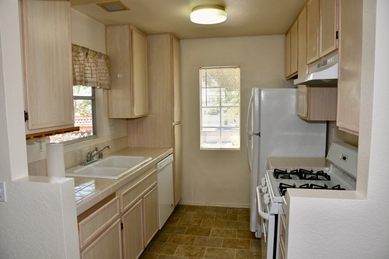 10770 Aderman AvenueUnit #1 - Photo 4 of 32