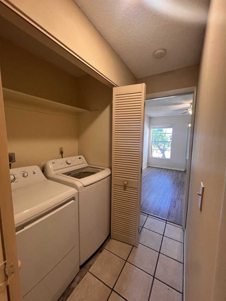 1116 Mary Joye Ave #1 - Photo 3 of 20