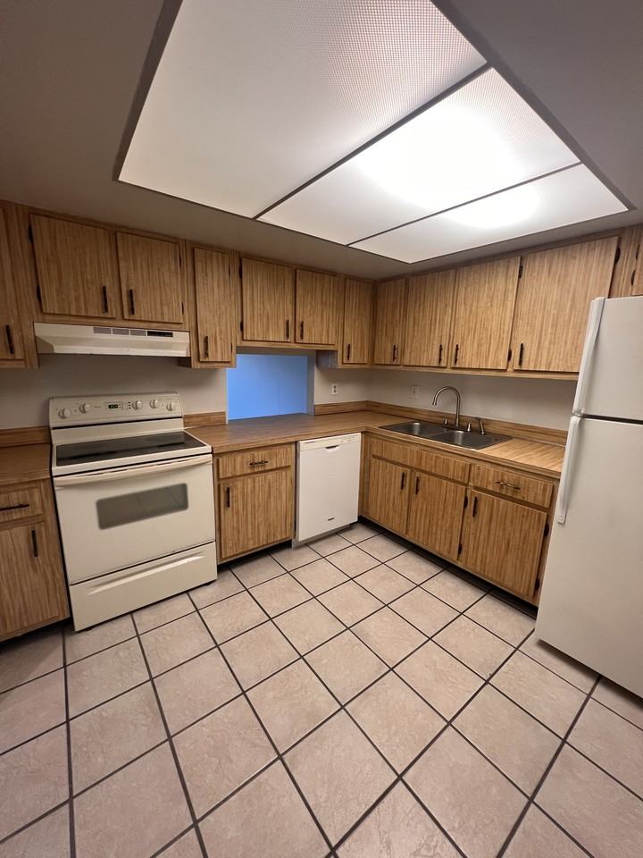 1116 Mary Joye Ave #1 - Photo 7 of 20