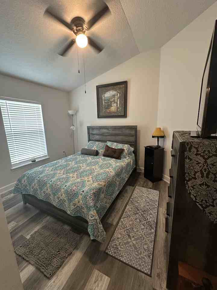 2374 Middlebury Dr Se #1 - Photo 2 of 20