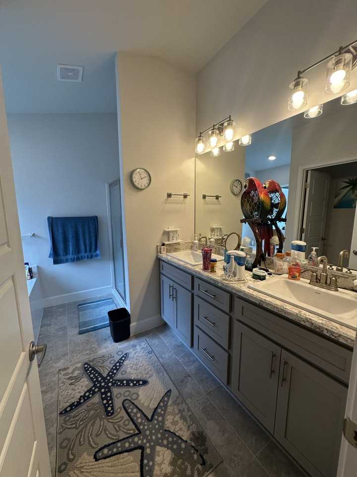2374 Middlebury Dr Se #1 - Photo 4 of 20