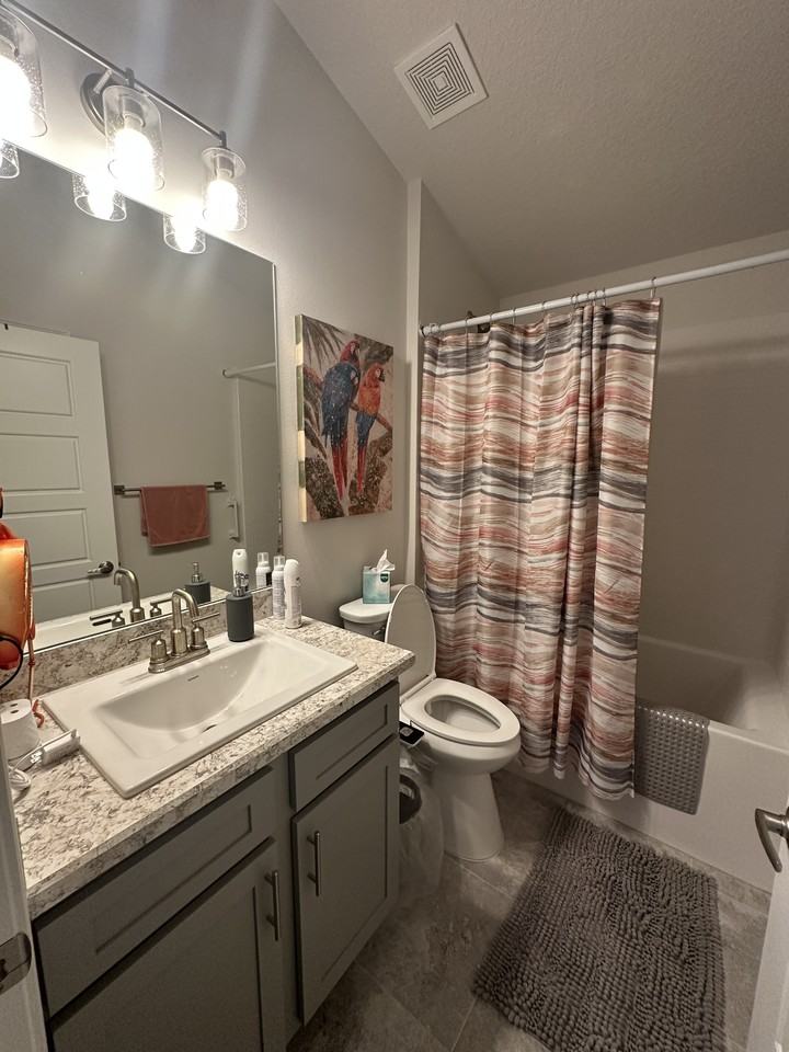 2374 Middlebury Dr Se #1 - Photo 5 of 20