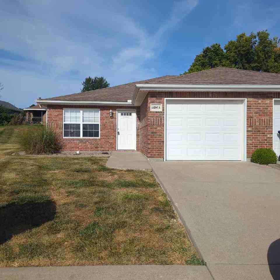 1104 Kimmy Ln #A - Photo 2 of 10