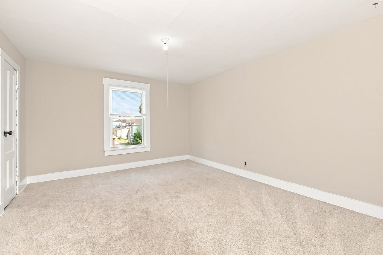 710 S Mulberry St #710 - Photo 6 of 10