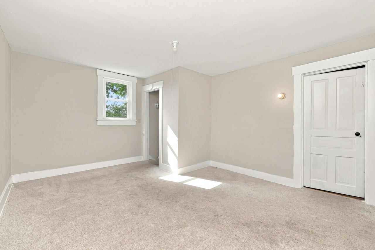 710 S Mulberry St #710 - Photo 7 of 10
