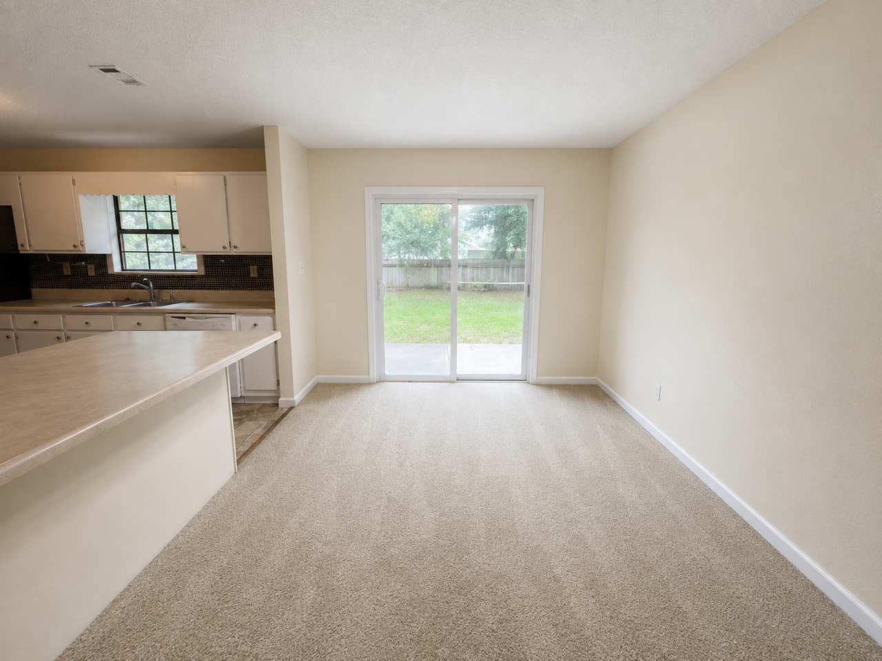 303 Springwood Cir #288 - Photo 5 of 18