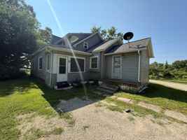 featured image of 2120 Lansing Ave