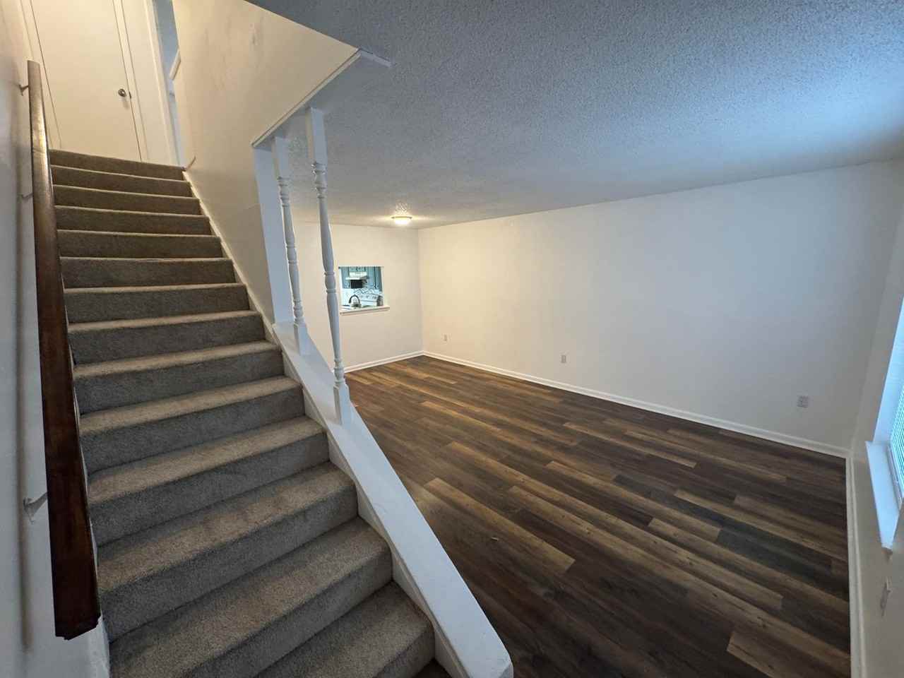 8304 Woodview Dr E - Photo 3 of 12