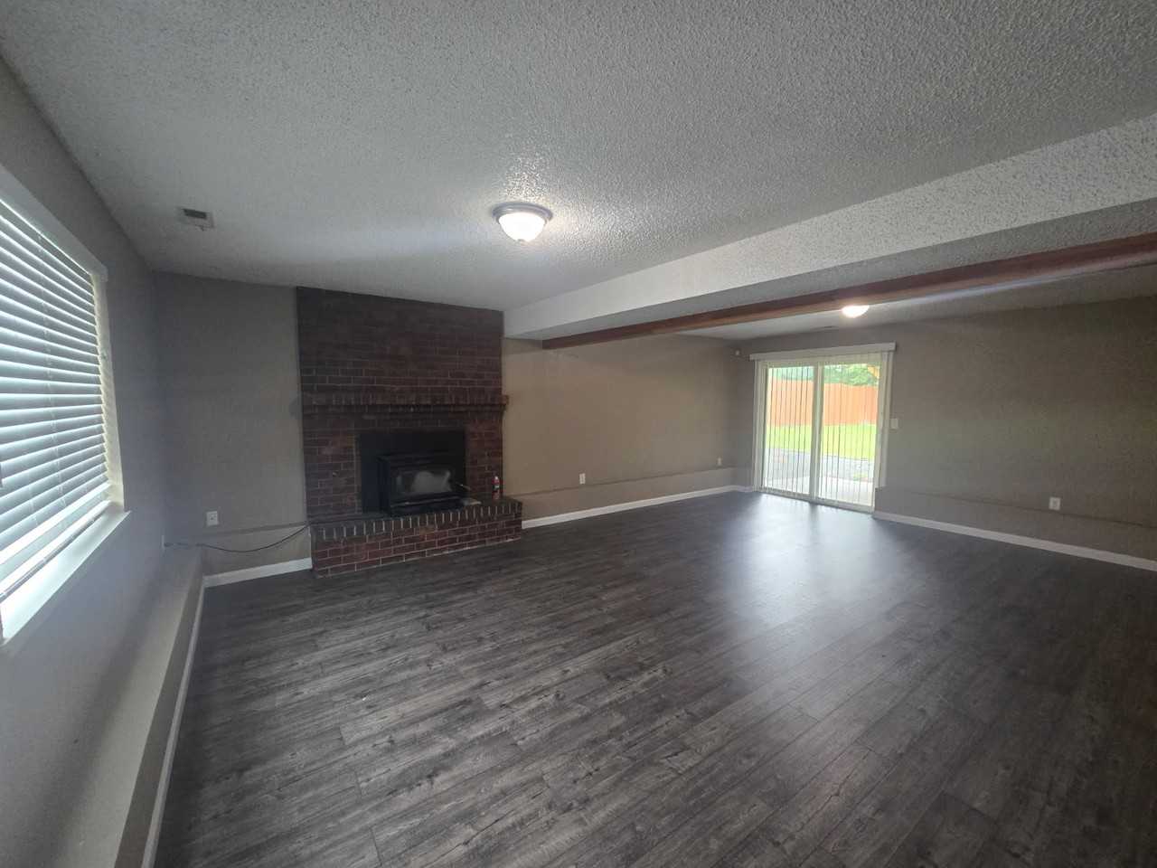1706 148th Street East - Photo 4 of 28