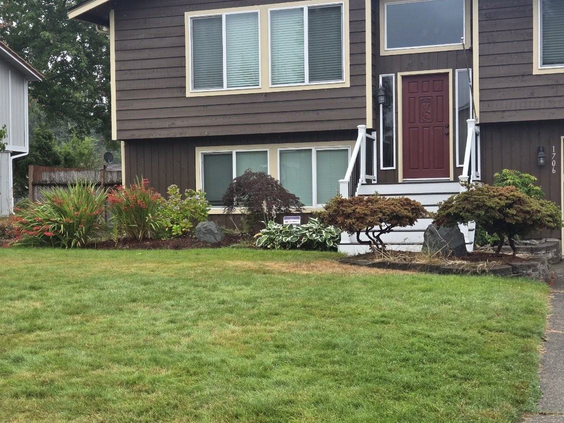 1706 148th Street East - Photo 2 of 28