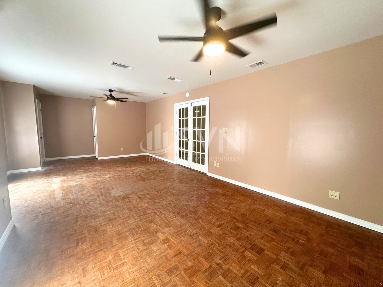 313 Vanderbilt Dr - Photo 4 of 28
