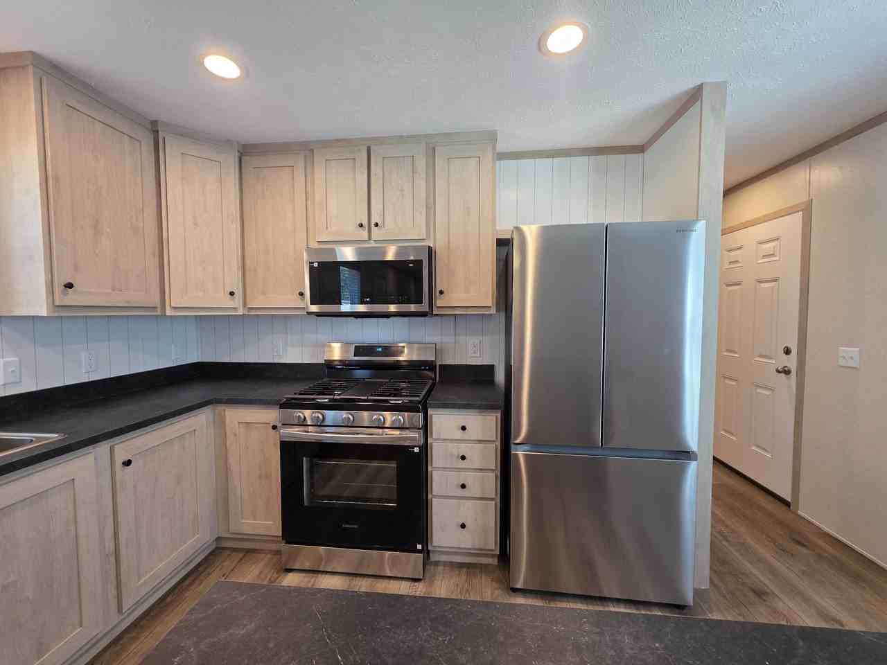 4637 Butternut St #675 - Photo 5 of 19