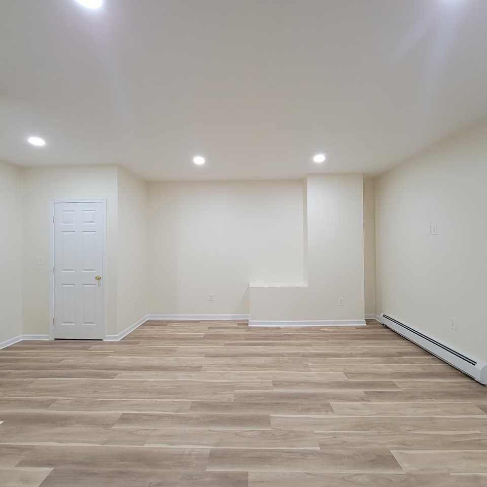 228 Orchard Street #1R - Photo 3 of 12