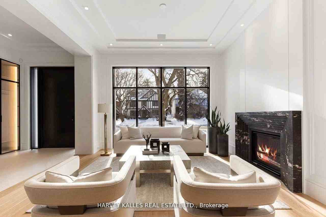 370 Glengrove Avenue West - Photo 7 of 49