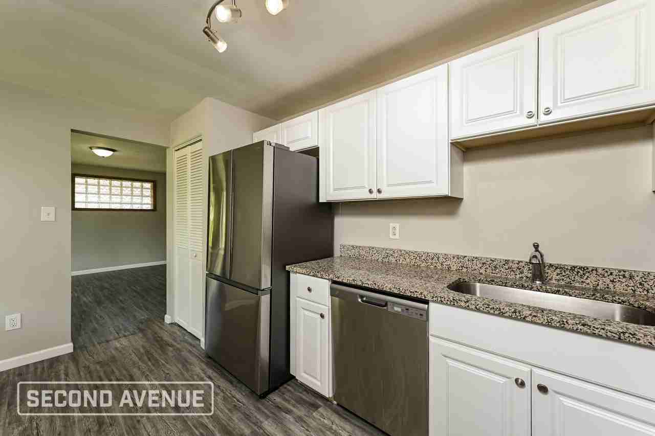 304 Garden City Dr - Photo 5 of 28