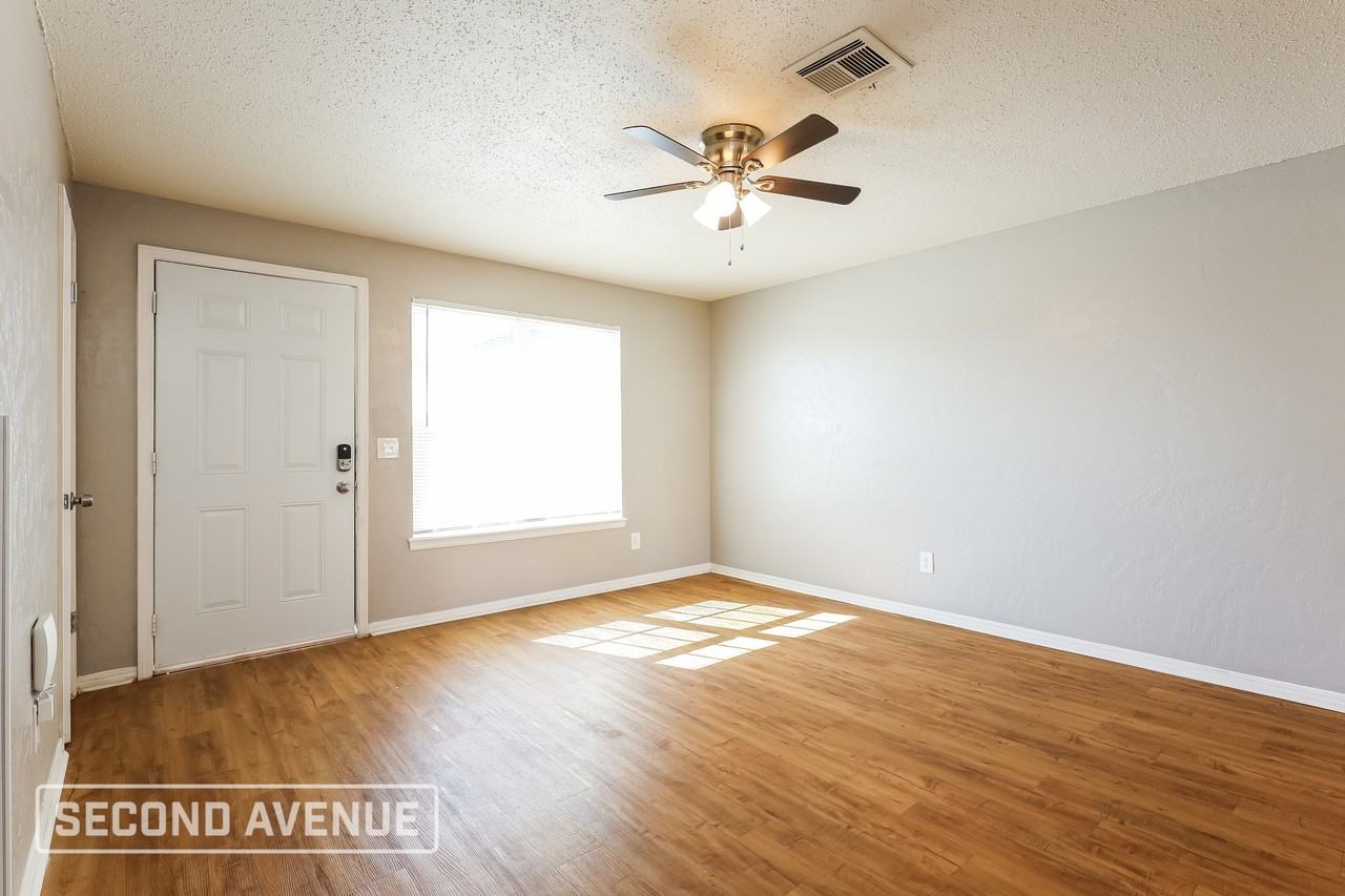 5316 S Bodine Dr - Photo 5 of 18