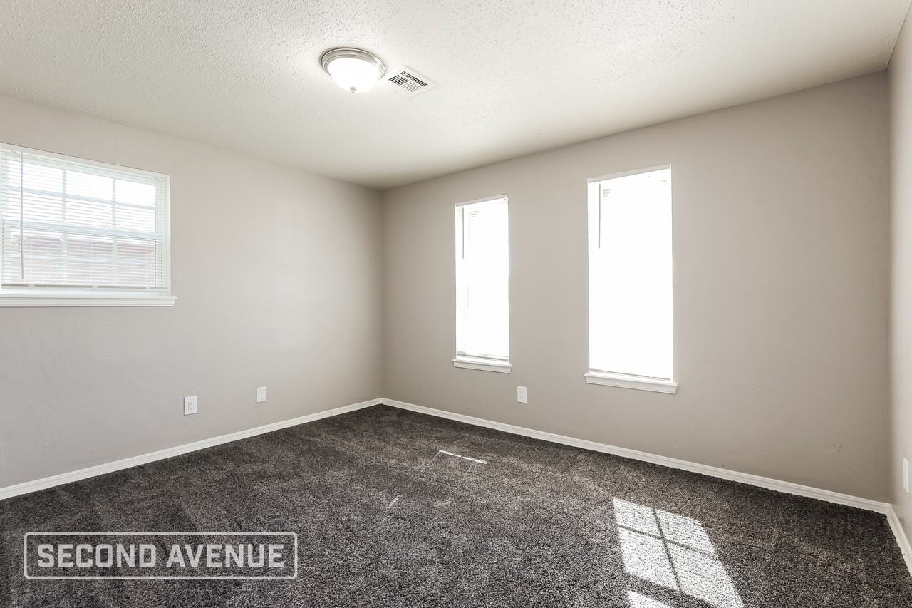 5316 S Bodine Dr - Photo 7 of 18