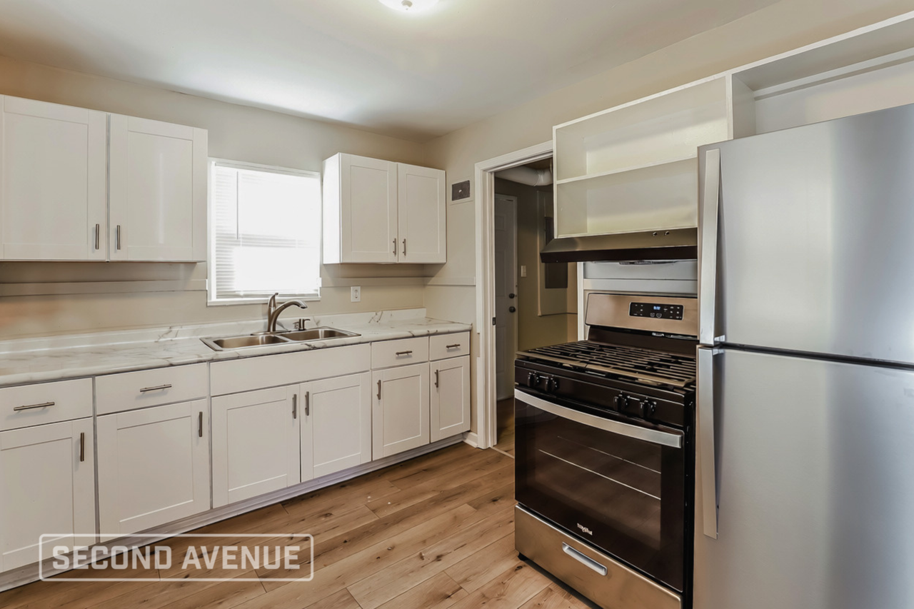 833 Stewart Ave - Photo 2 of 12
