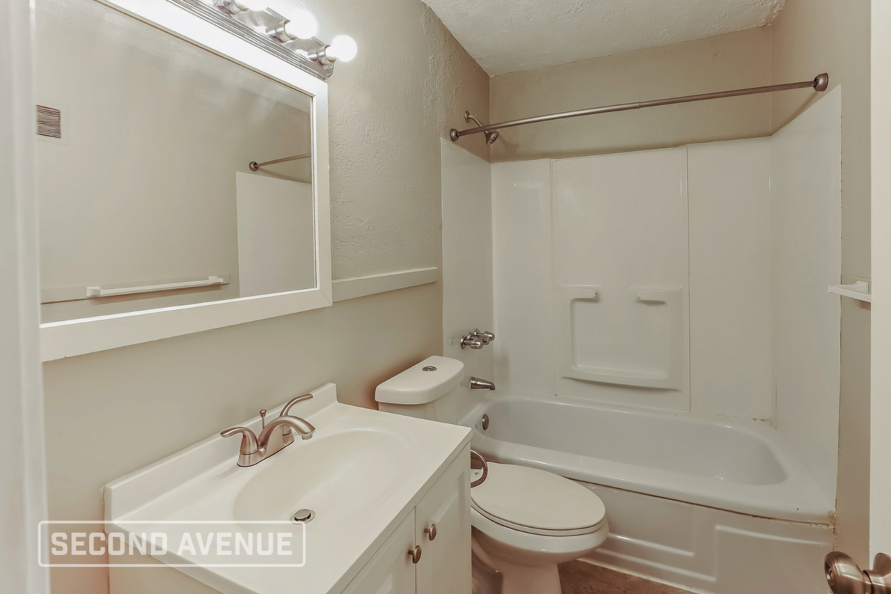 833 Stewart Ave - Photo 6 of 12