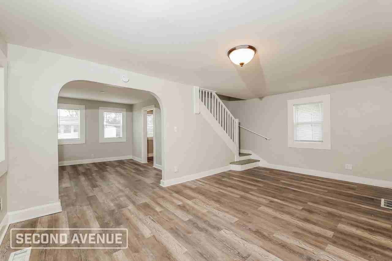 3659 N Euclid Ave - Photo 2 of 19