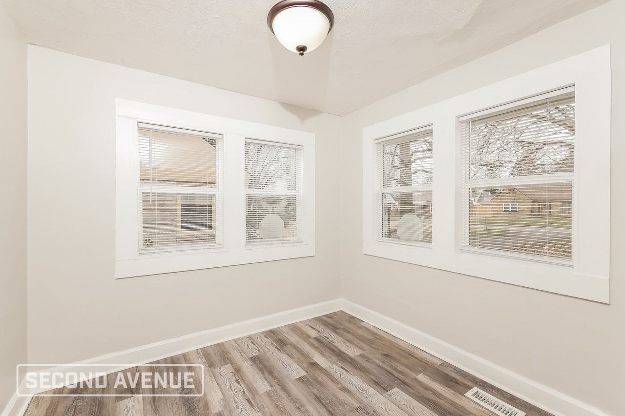 3659 N Euclid Ave - Photo 6 of 19