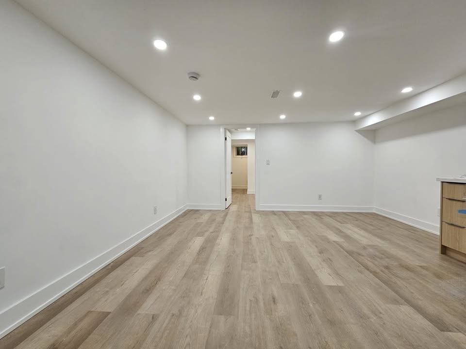 135 Bellwoods Avenue - Photo 2 of 12