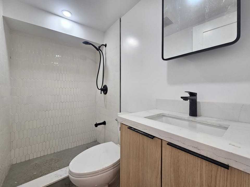 135 Bellwoods Avenue - Photo 7 of 12