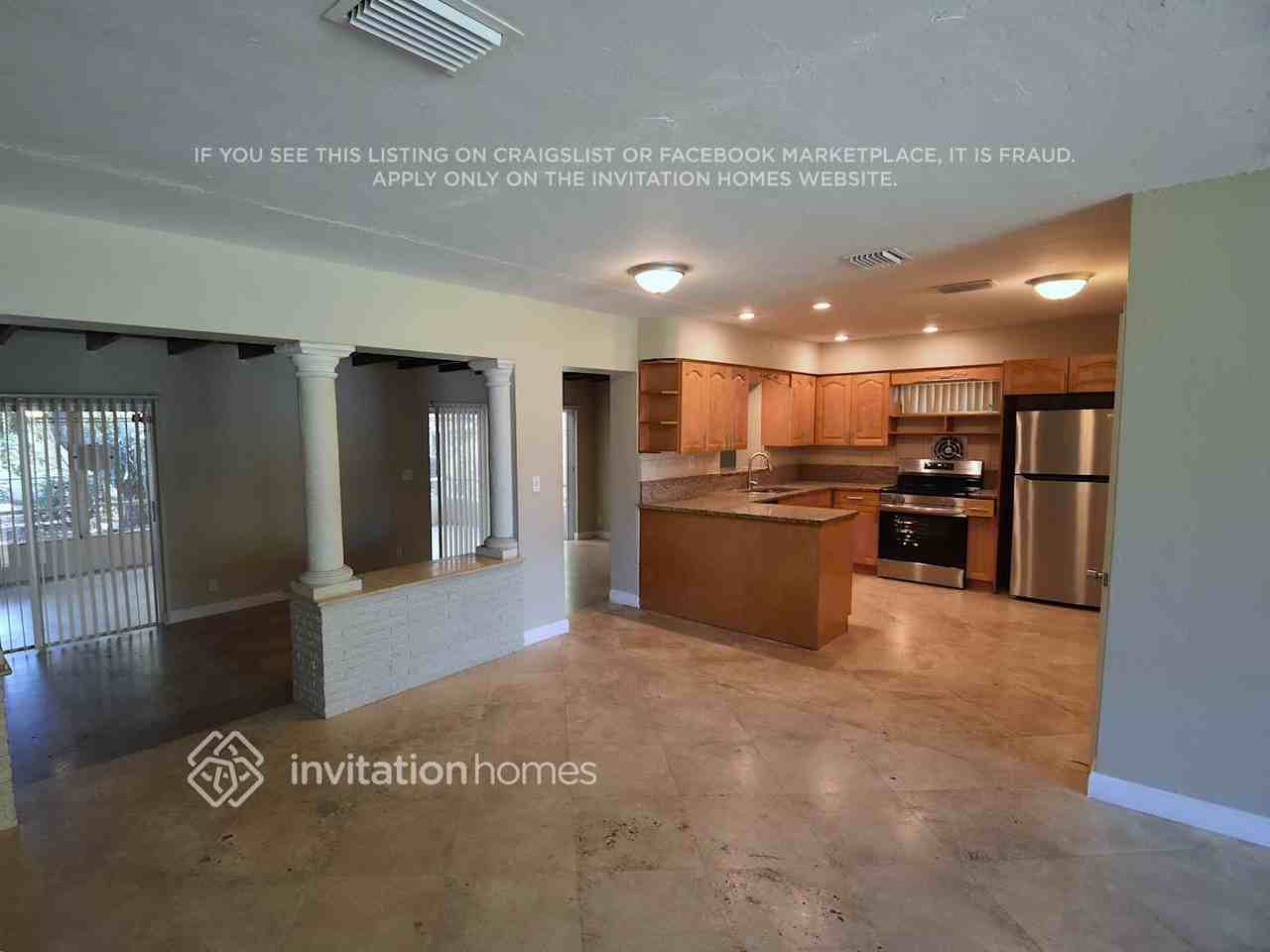 2720 Sw 15th Ct - Photo 5 of 23