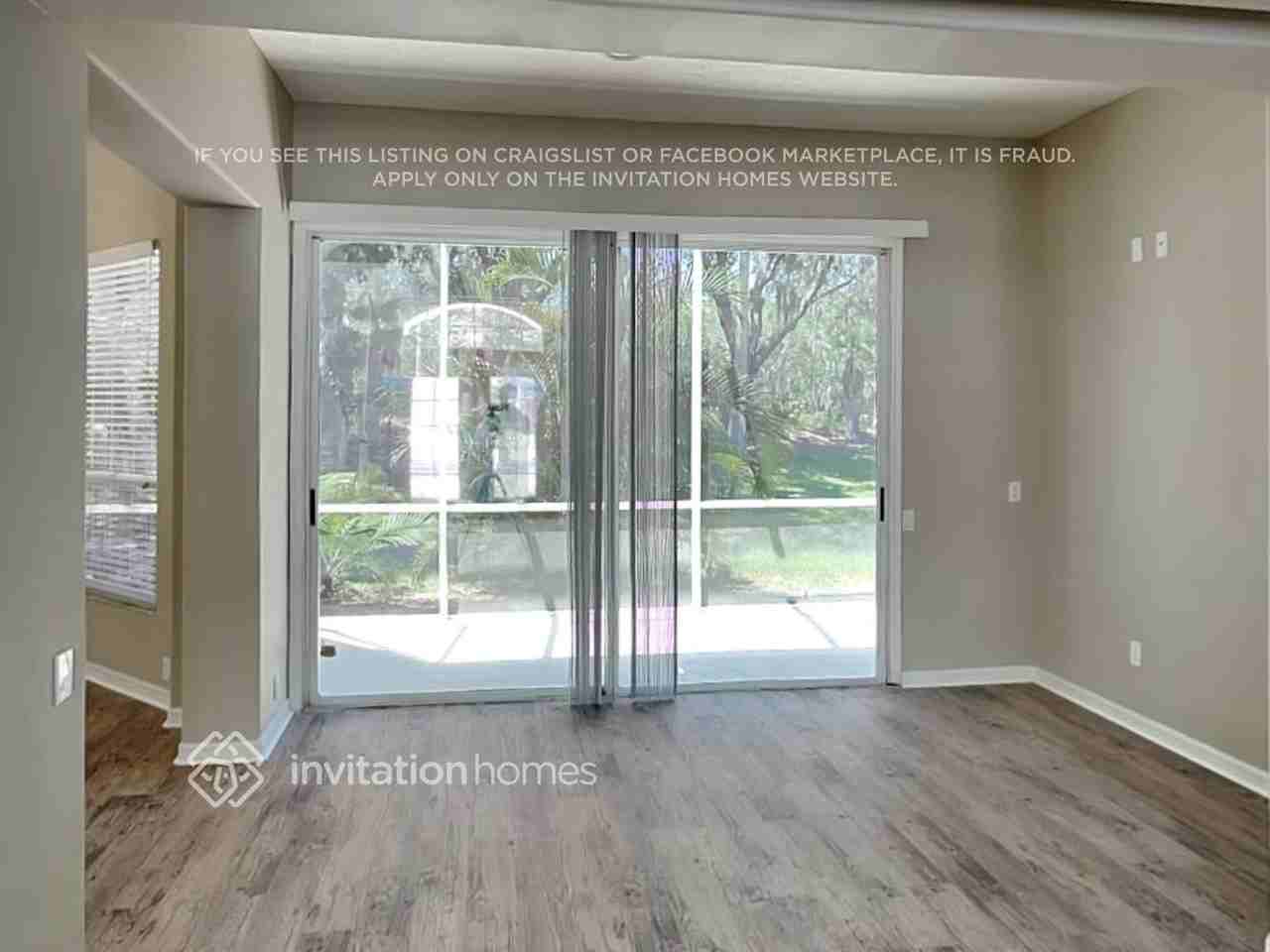 6614 Oakbrooke Cir - Photo 4 of 17