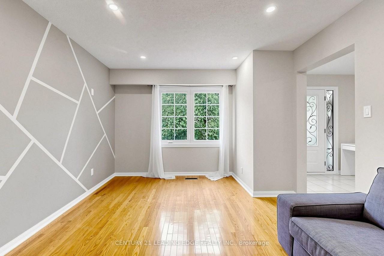 1 Briarwood Road - Photo 6 of 49