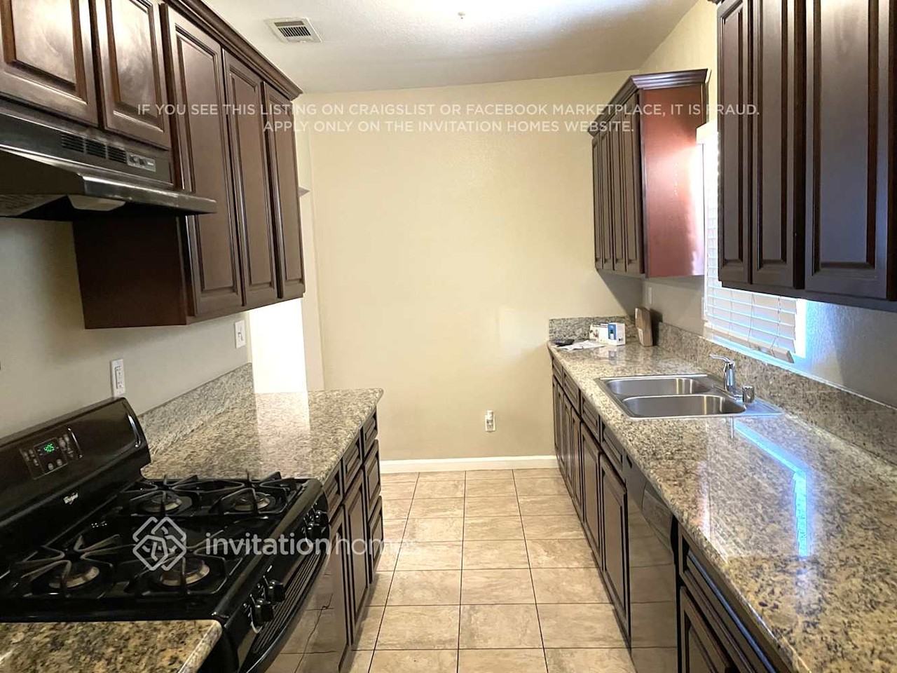 304 W 2nd St - Photo 5 of 13