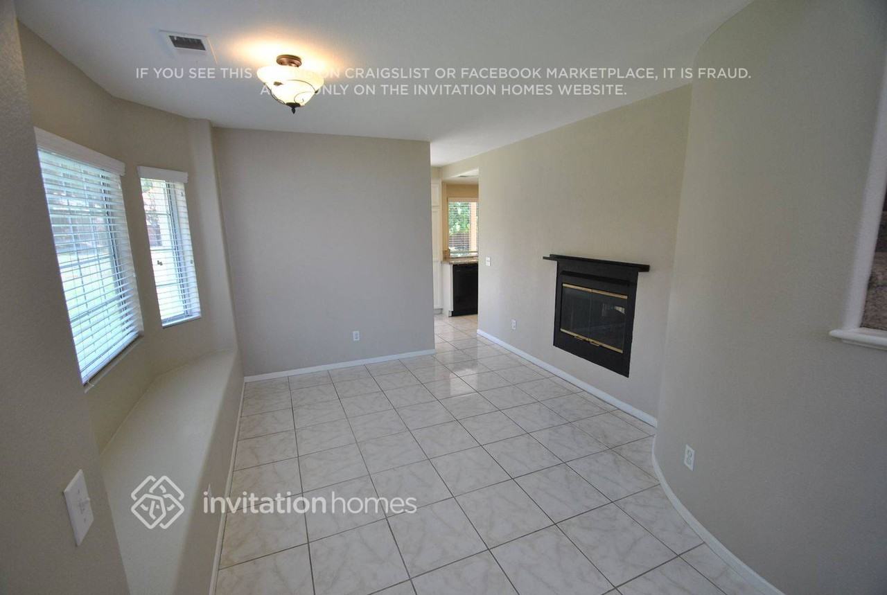 40122 Cannes Ct - Photo 3 of 13