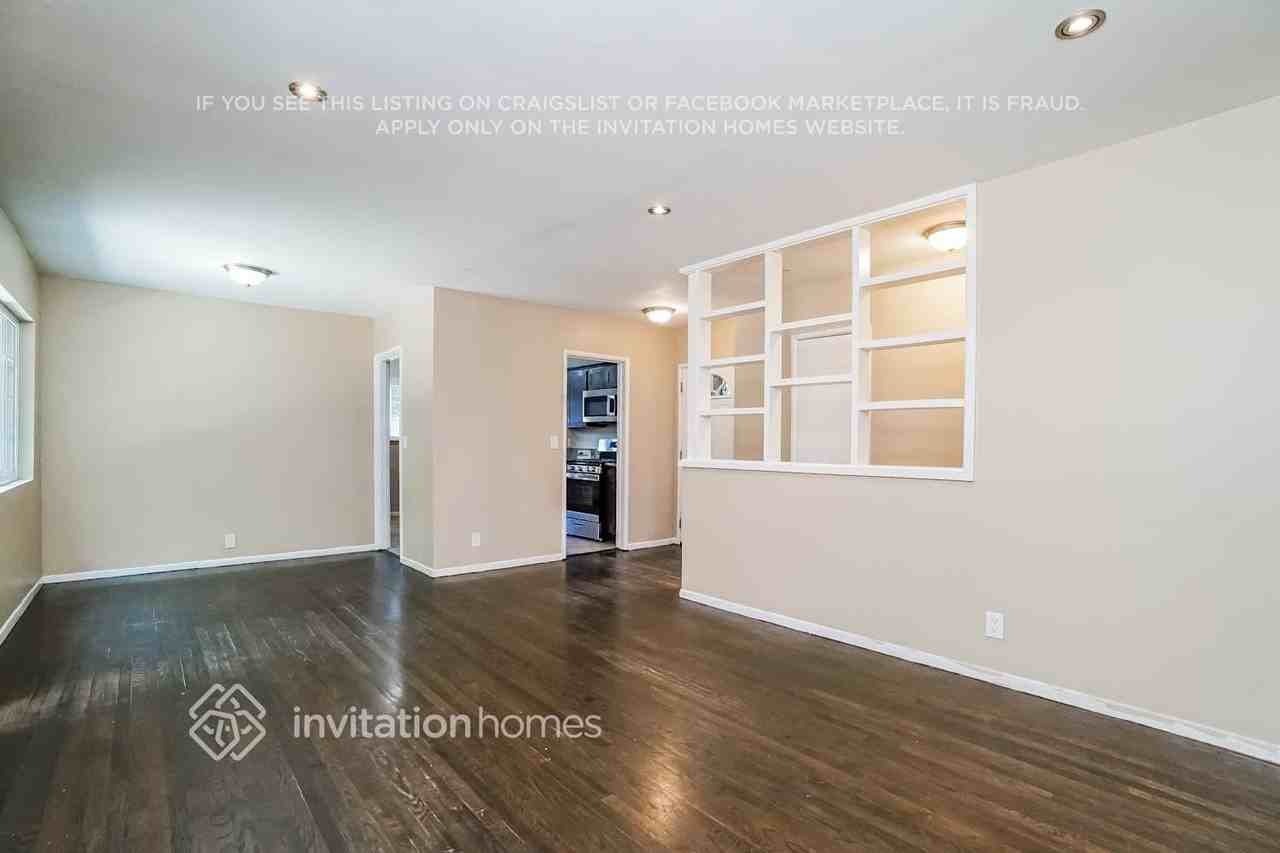 14249 Hoyt St - Photo 5 of 17
