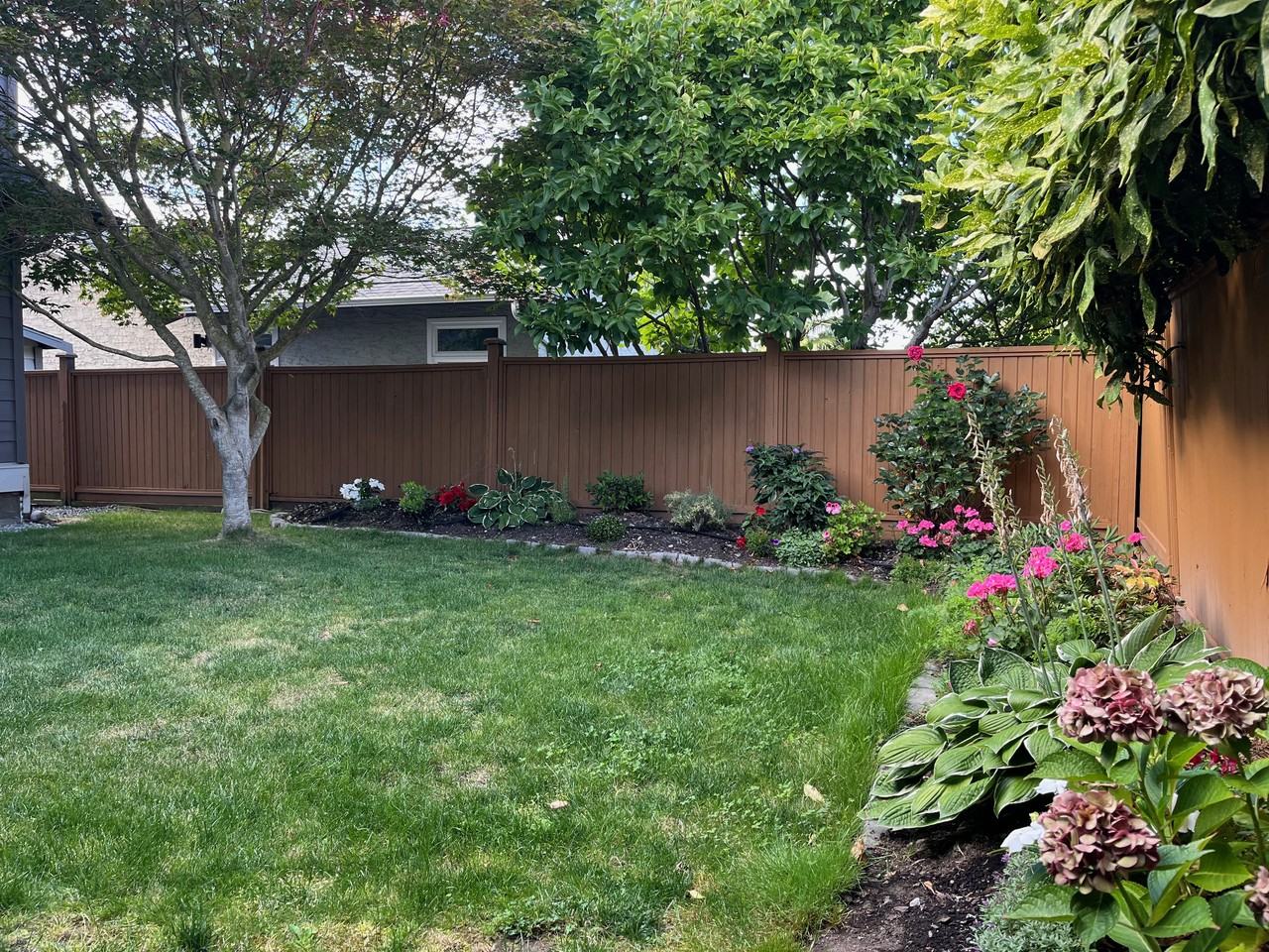 4890 55B Street - Photo 4 of 22