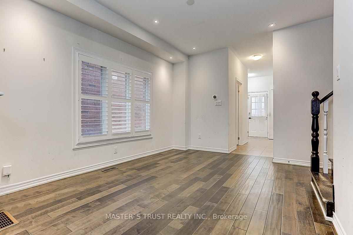 12 Glenbar Gardens - Photo 7 of 33