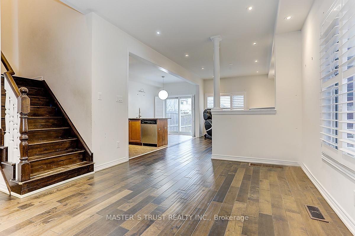 12 Glenbar Gardens - Photo 6 of 33