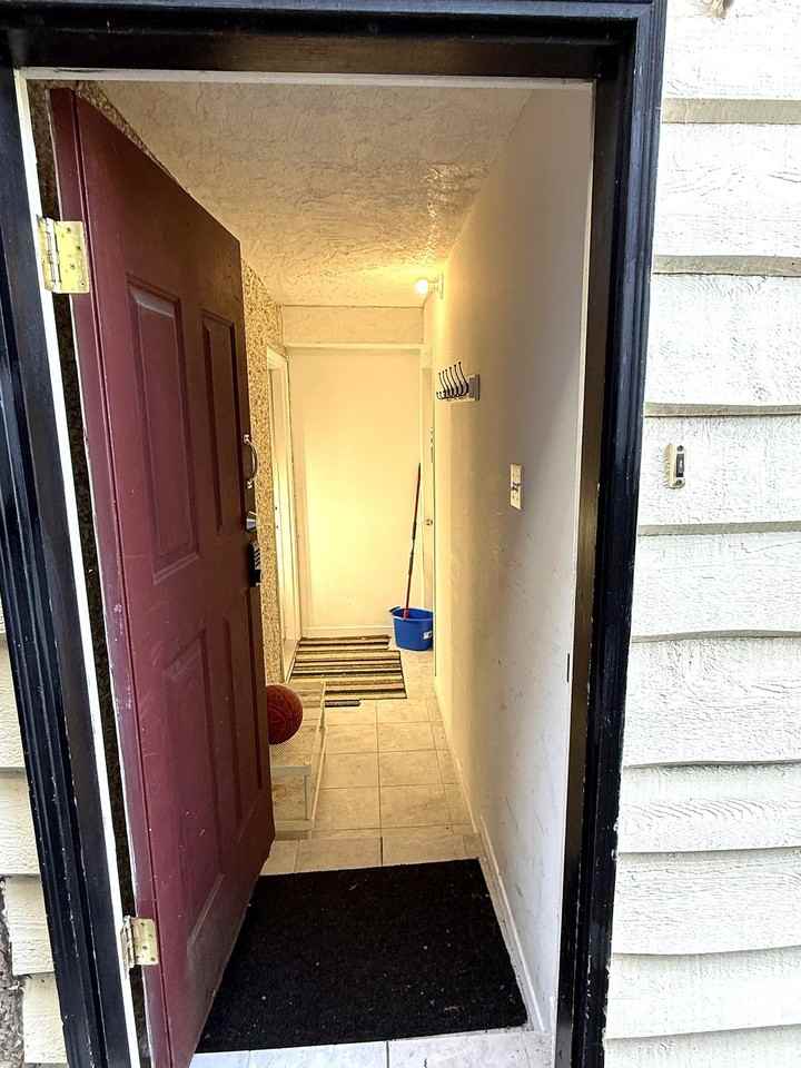 3589 West 18th Avenue - Photo 3 of 16