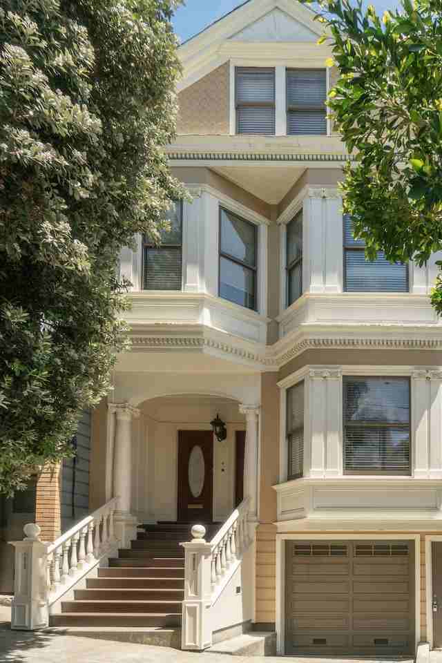 1035 Noe St - Photo 5 of 12