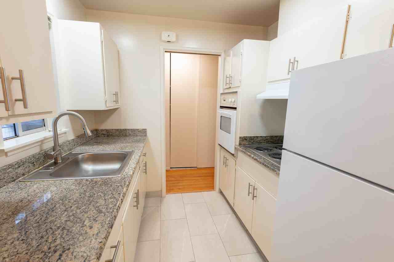 1540 Jackson St #104 - Photo 5 of 14